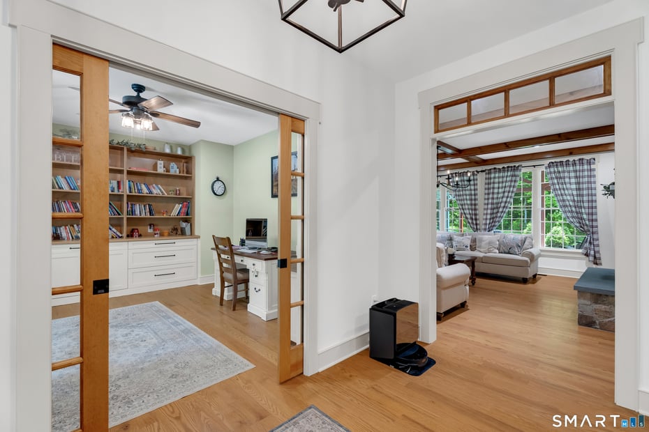 49 Round Hill Road Photo 4