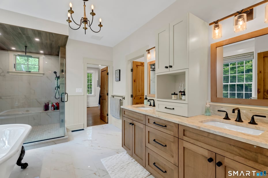 49 Round Hill Road Photo 11