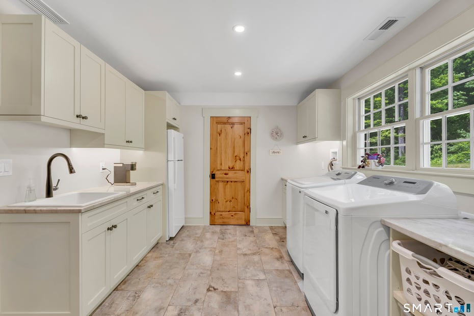 49 Round Hill Road Photo 25