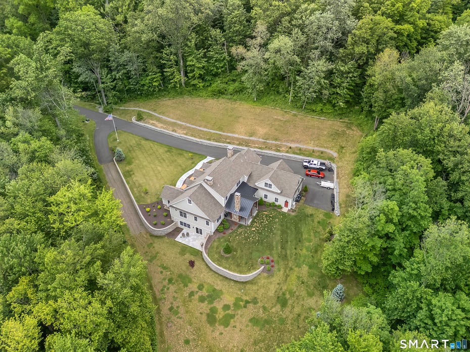 49 Round Hill Road Photo 32