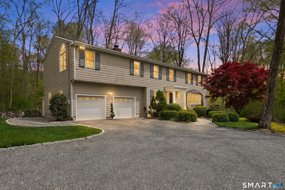 95 Alexandra Drive Photo 1