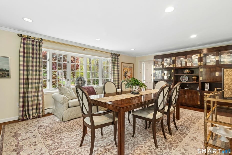 95 Alexandra Drive Photo 9