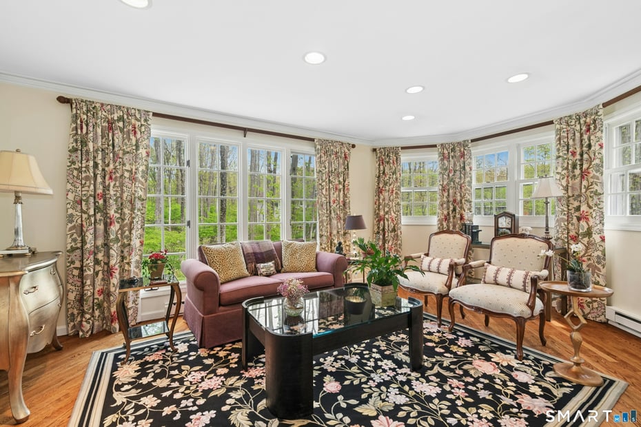 95 Alexandra Drive Photo 10