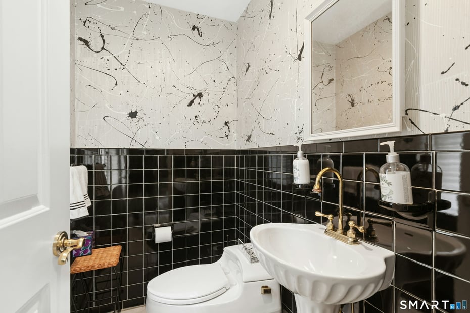 95 Alexandra Drive Photo 19
