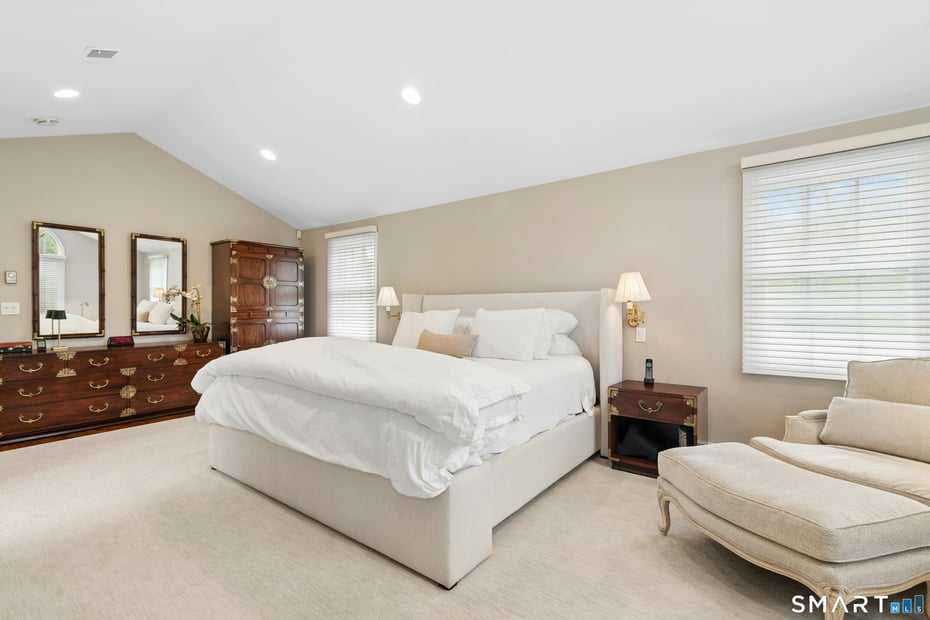 95 Alexandra Drive Photo 21