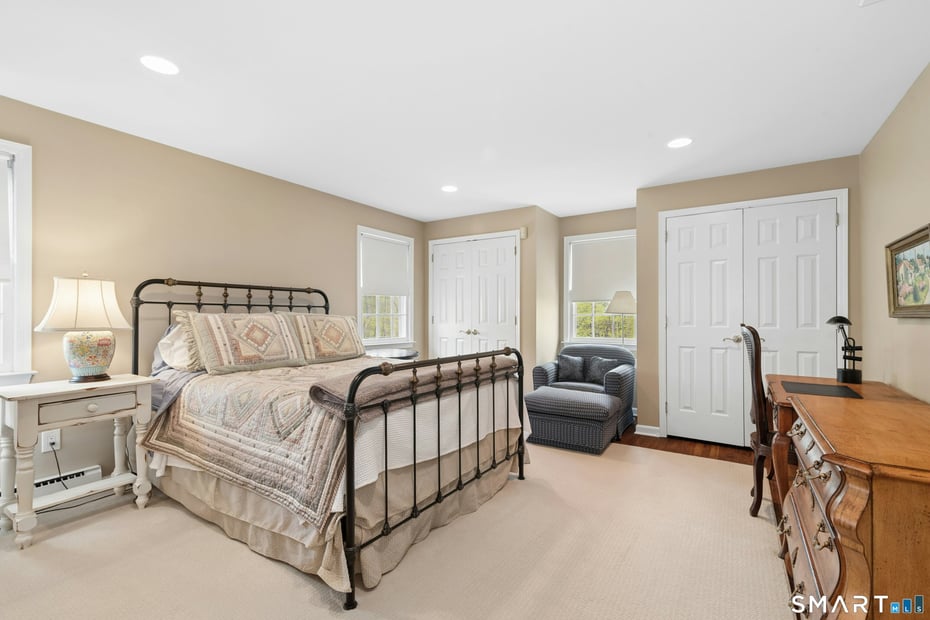 95 Alexandra Drive Photo 23