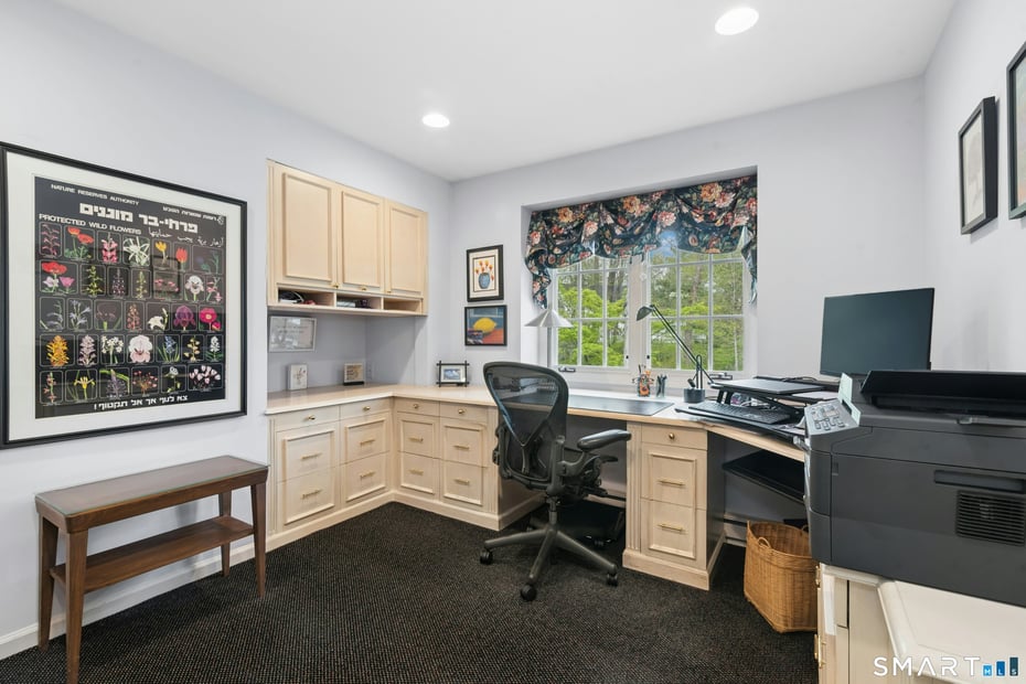 95 Alexandra Drive Photo 28