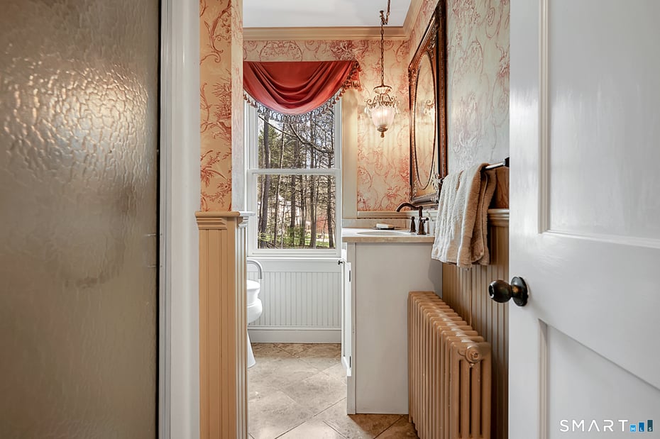 27 Highland Avenue Photo 3