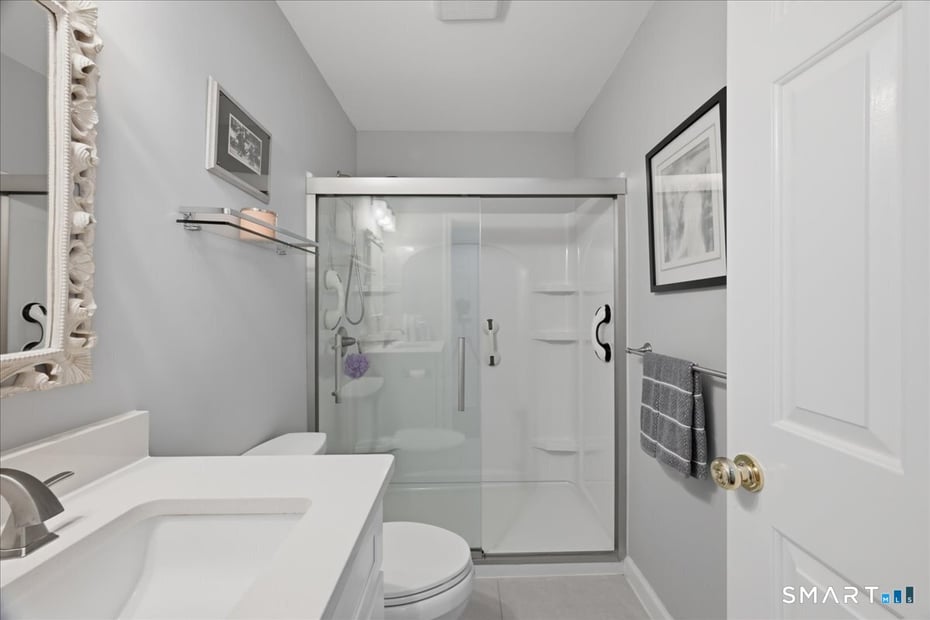 15 Hampshire Road #15 Photo 16