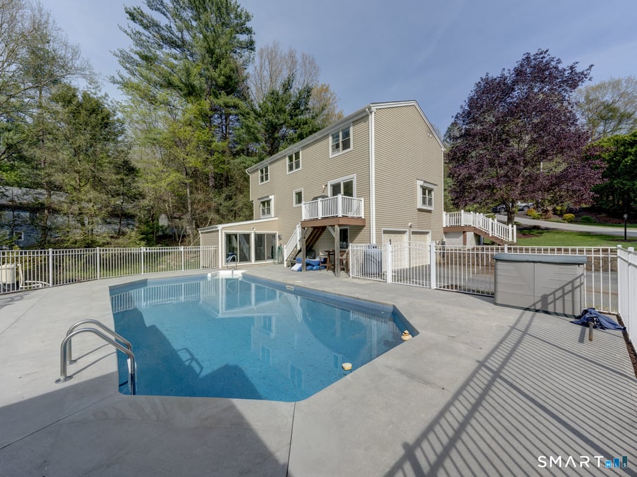 97 Lair Road Photo 5
