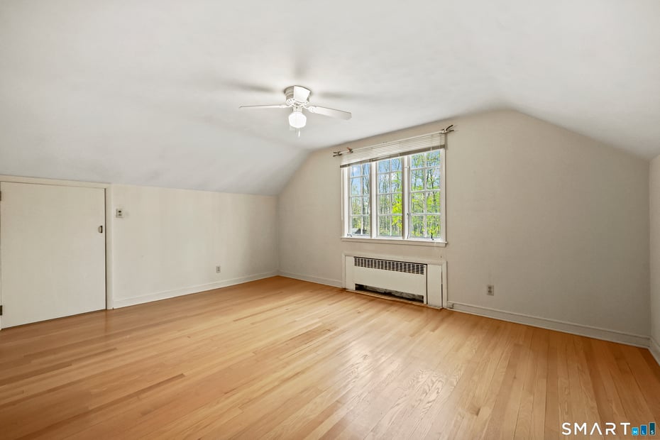 34 Green Acres Road Photo 31
