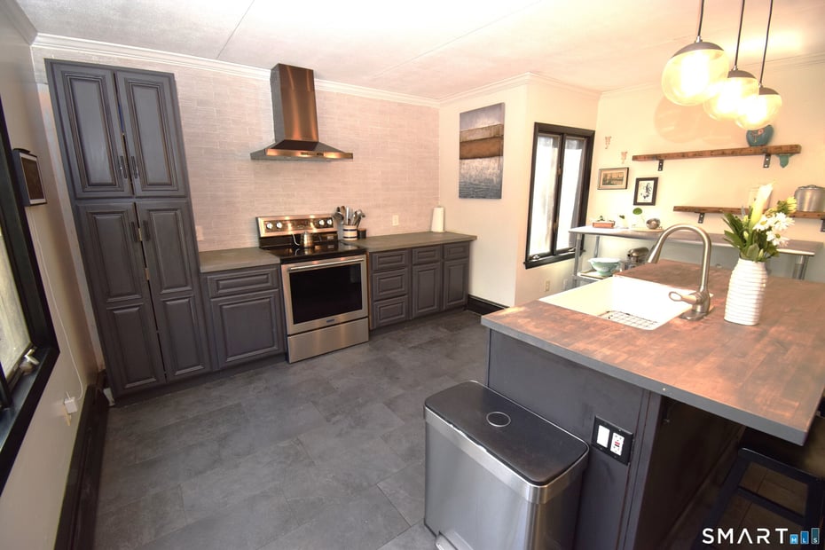 51 Ironworks Road Photo 10