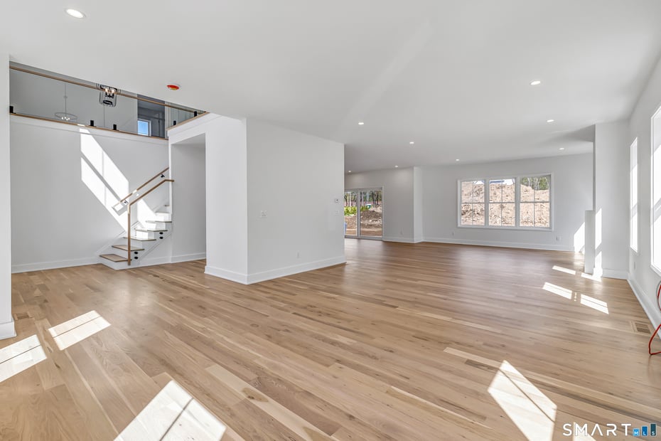 355 Spring Hill Road Photo 4