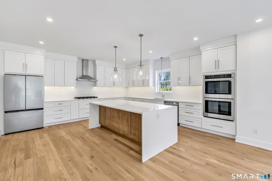355 Spring Hill Road Photo 7
