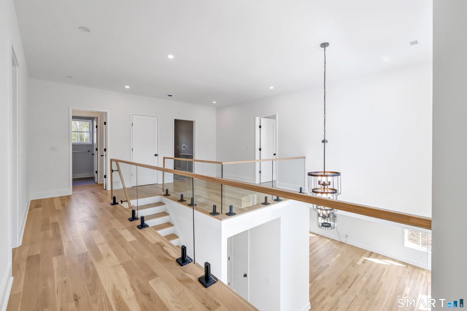 355 Spring Hill Road Photo 15