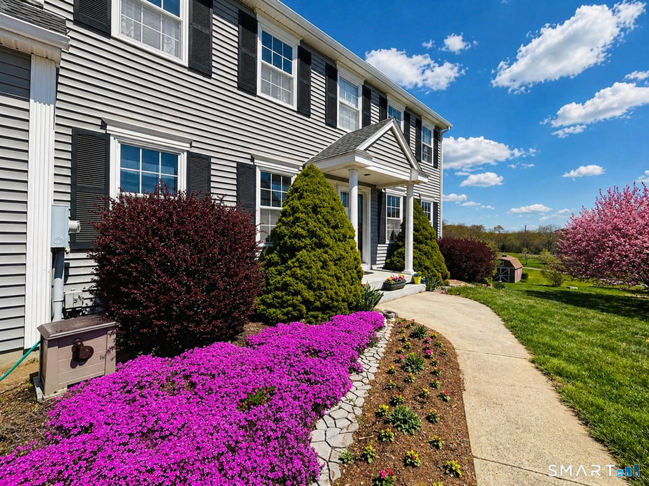 11 Wheeler Farm Road Photo 2