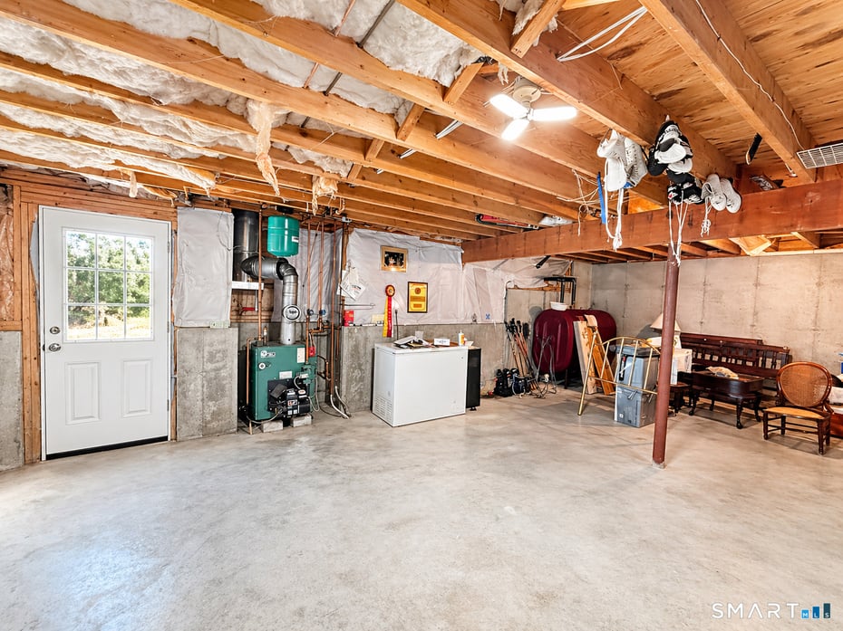 11 Wheeler Farm Road Photo 32