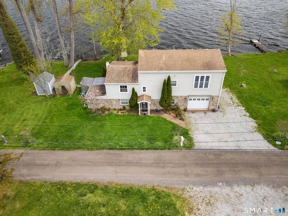84 Little Meadow Road Photo 4