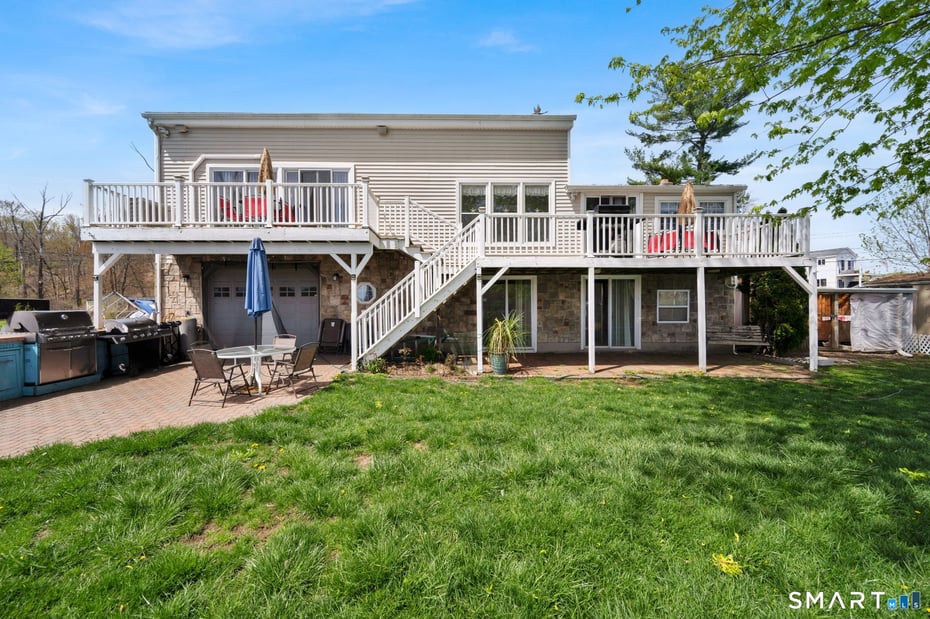 84 Little Meadow Road Photo 8