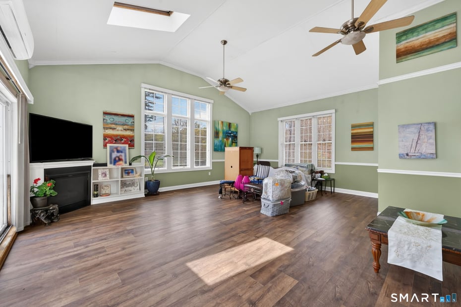 84 Little Meadow Road Photo 31