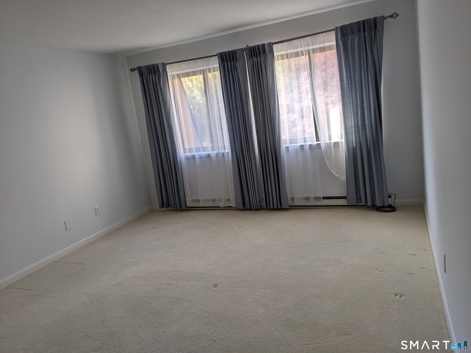 76 Maple Tree Avenue  #5 Photo 1