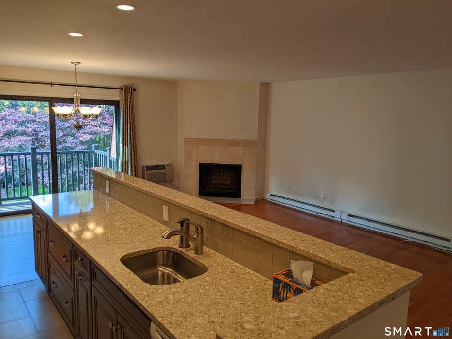 76 Maple Tree Avenue  #5 Photo 3