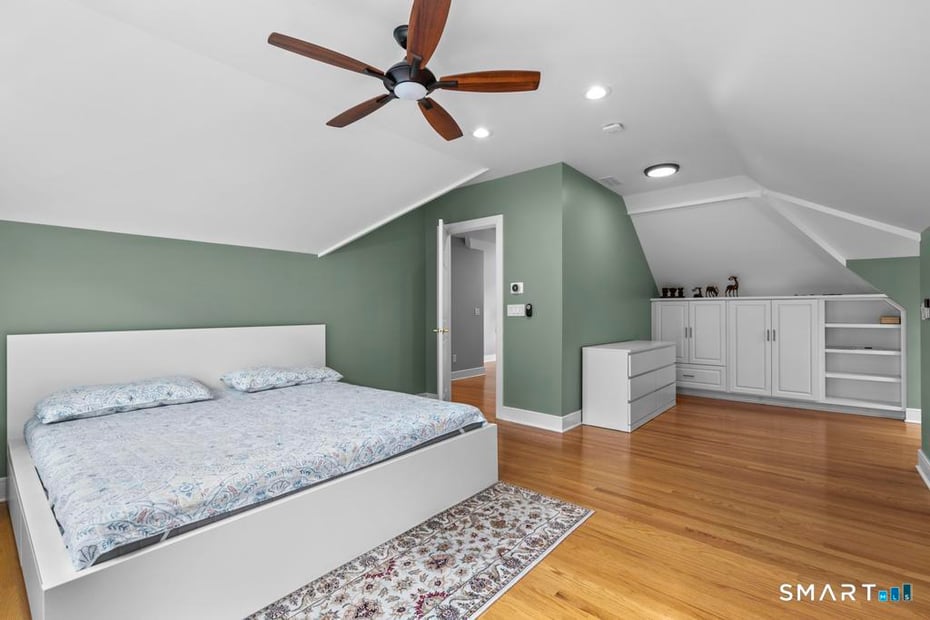 78 Glenmeadow Drive Photo 9