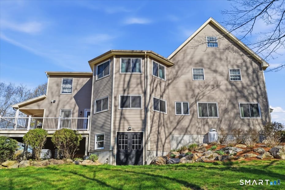 57 Forsyth Road Photo 35