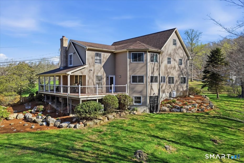 57 Forsyth Road Photo 36