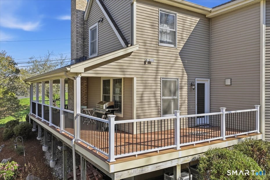 57 Forsyth Road Photo 38