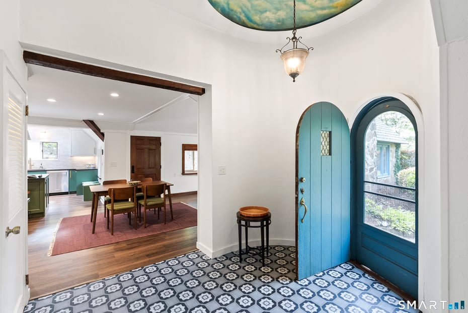 8 Morgan Road Photo 5