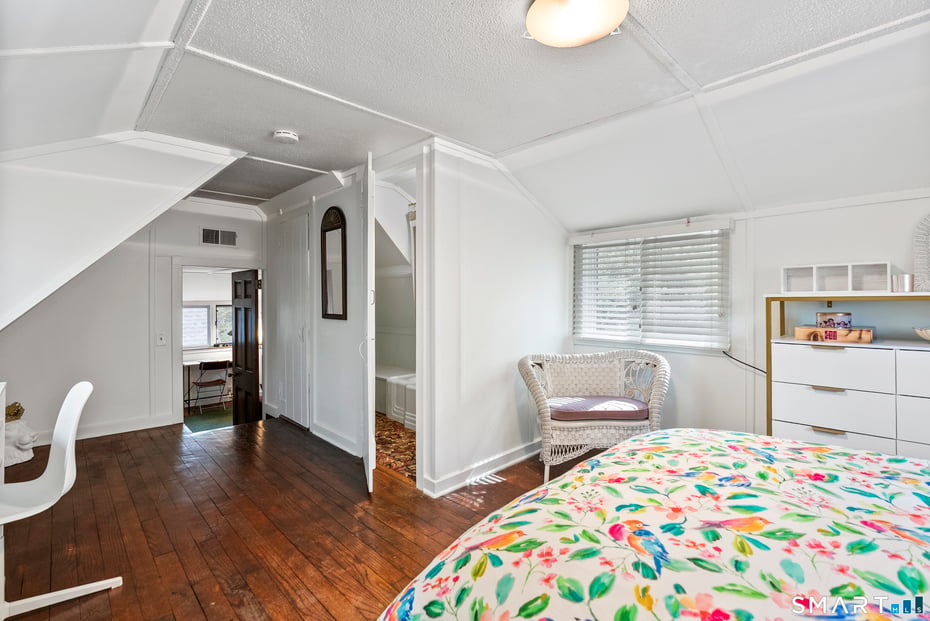 8 Morgan Road Photo 22