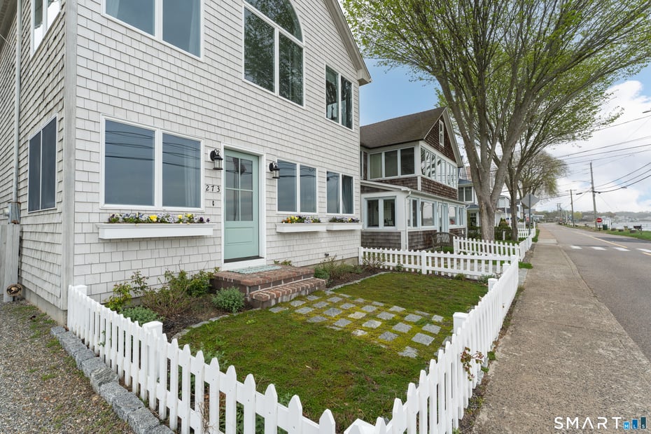 273 Seaside Avenue Photo 2