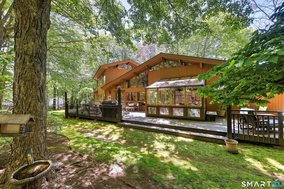 961 Green Circle Photo 6