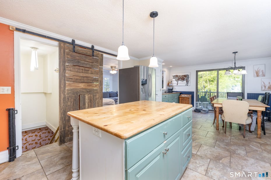 93 Eno Hill Road Photo 4