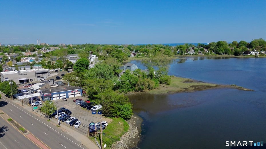 Bridgeport Commercial Photo 2