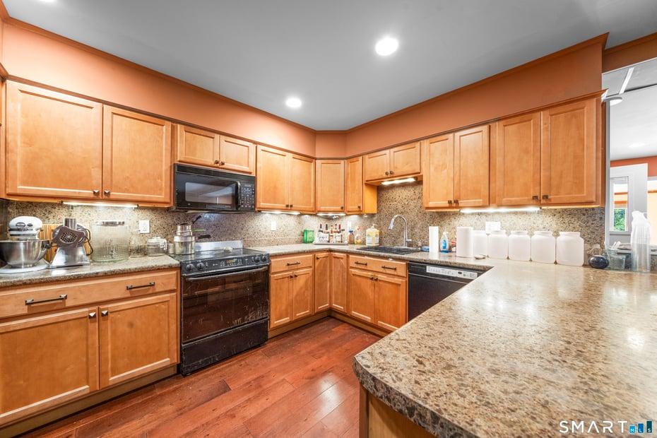 80 Holmes Road Photo 33