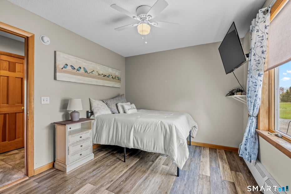 6 Tyler Drive Photo 22