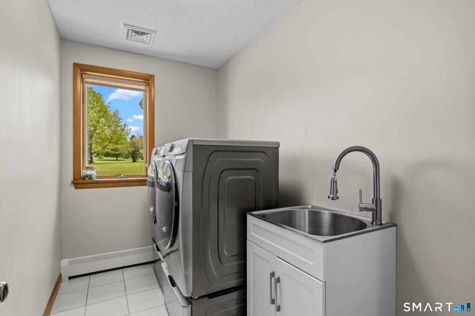 6 Tyler Drive Photo 24