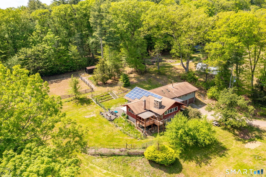 250 Center Hill Road Photo 2