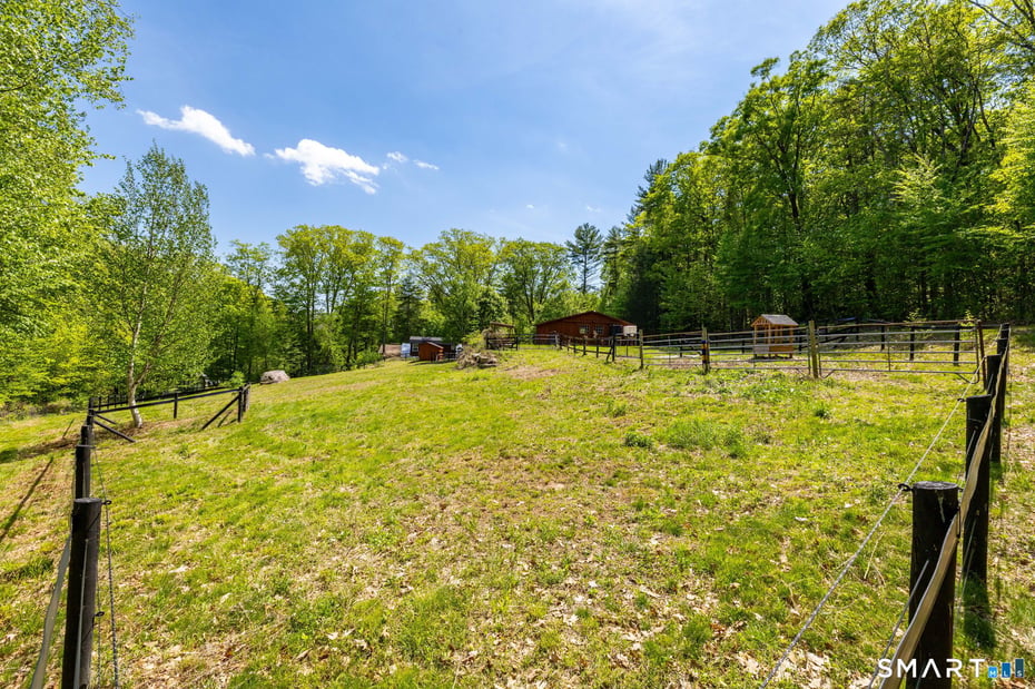 250 Center Hill Road Photo 33