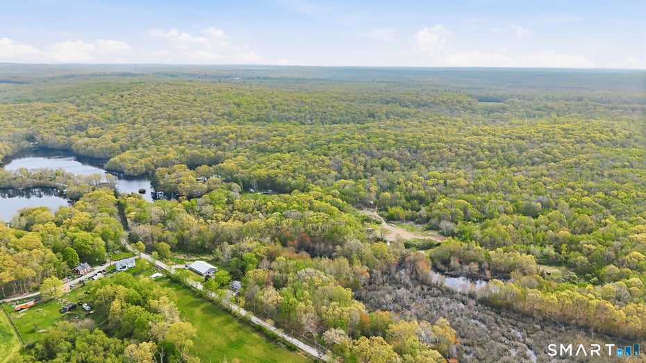 586-z Lantern Hill Road Photo 8