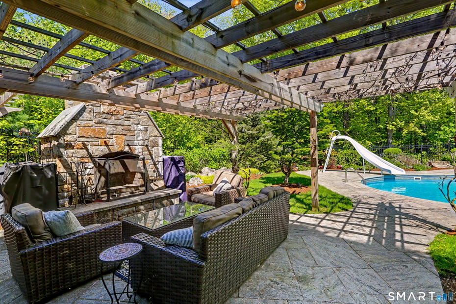 35 Cherry Gate Lane Photo 12