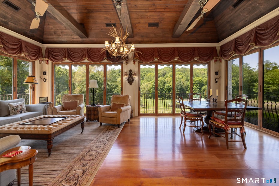 7 Equestrian Ridge Road Photo 17