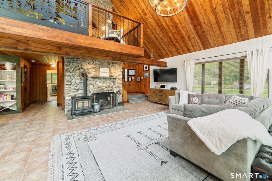 72 Wildcat Hill Road Photo 4