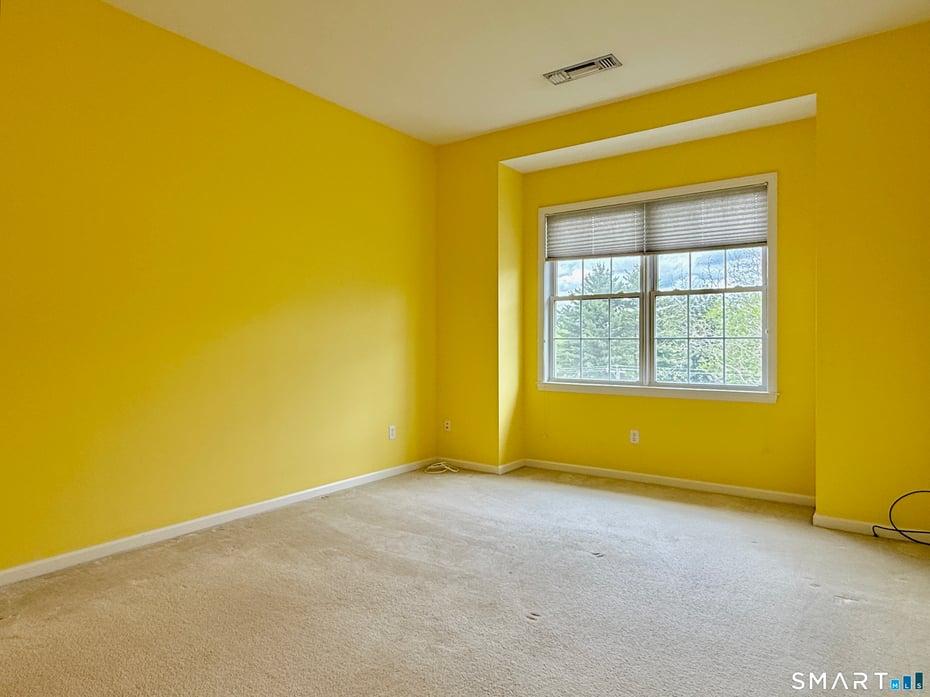 1 King Philip Drive  #405 Photo 11