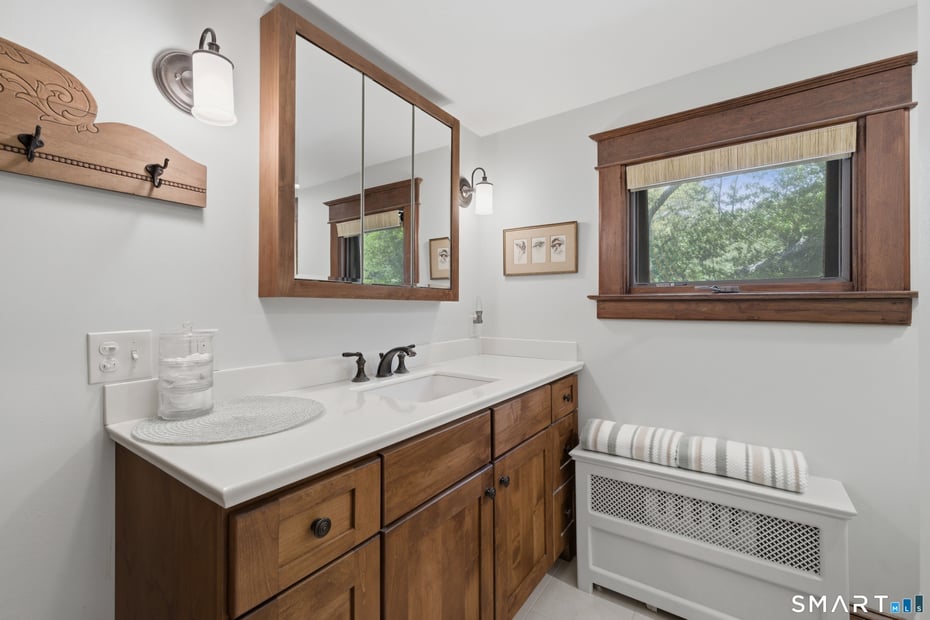2 Quarry Road Photo 26
