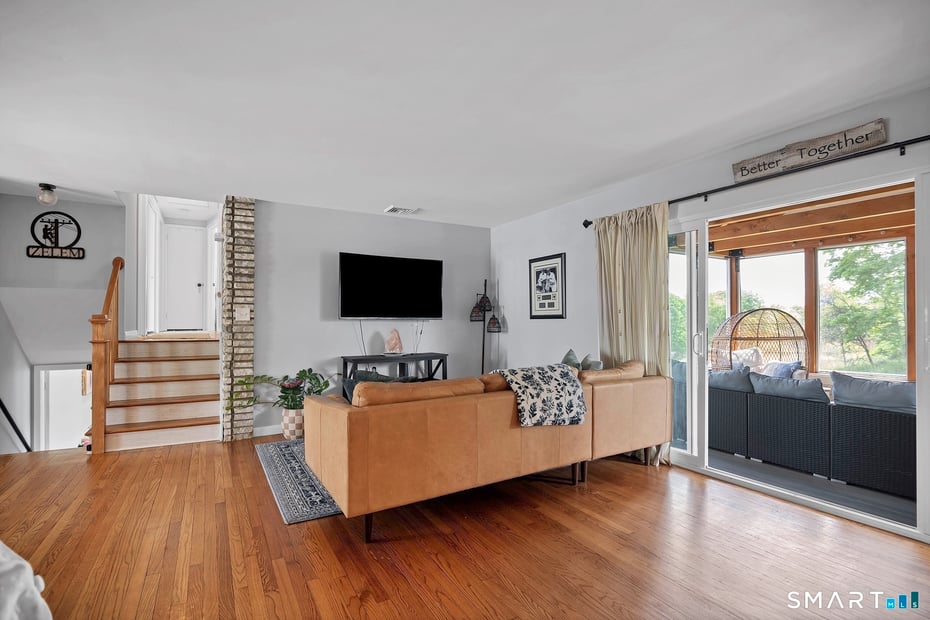 240 Third Avenue Photo 12