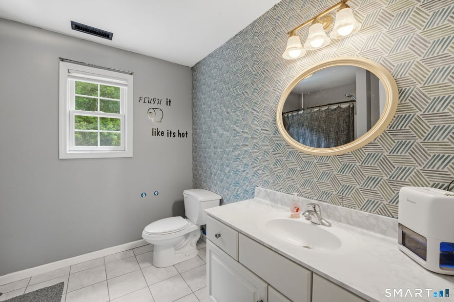 624 Hartford Road Photo 24