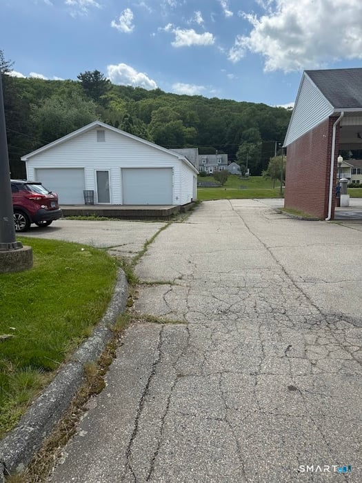 924 Route 32 Photo 4